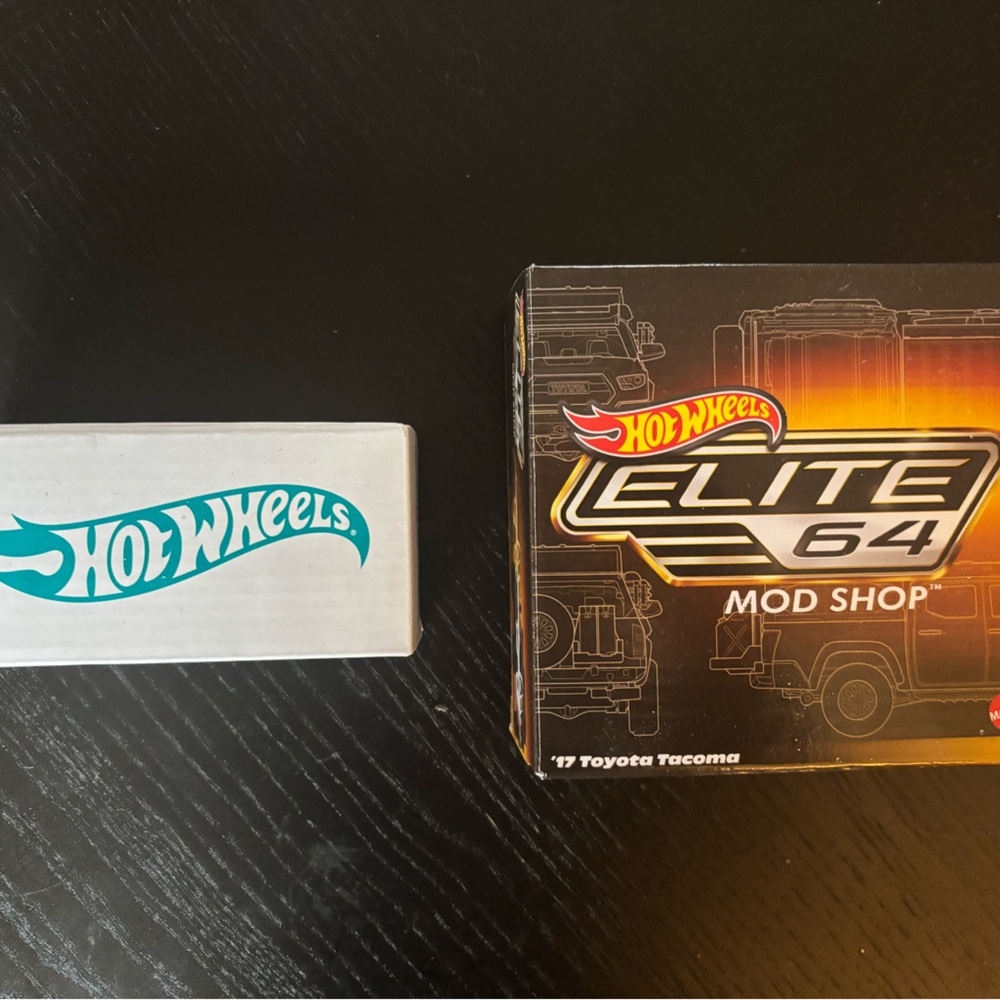 Hot Wheels Elite 64 Mod Shop and 1975 Chevrolet Monte Carlo